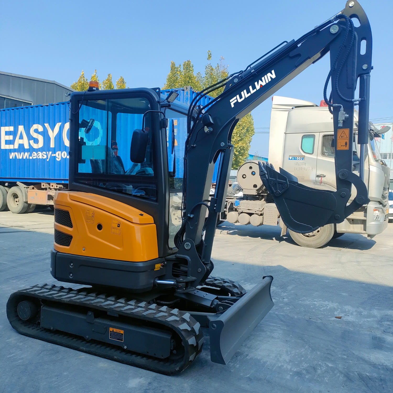 FW30 Ultra, 3-tonne excavator